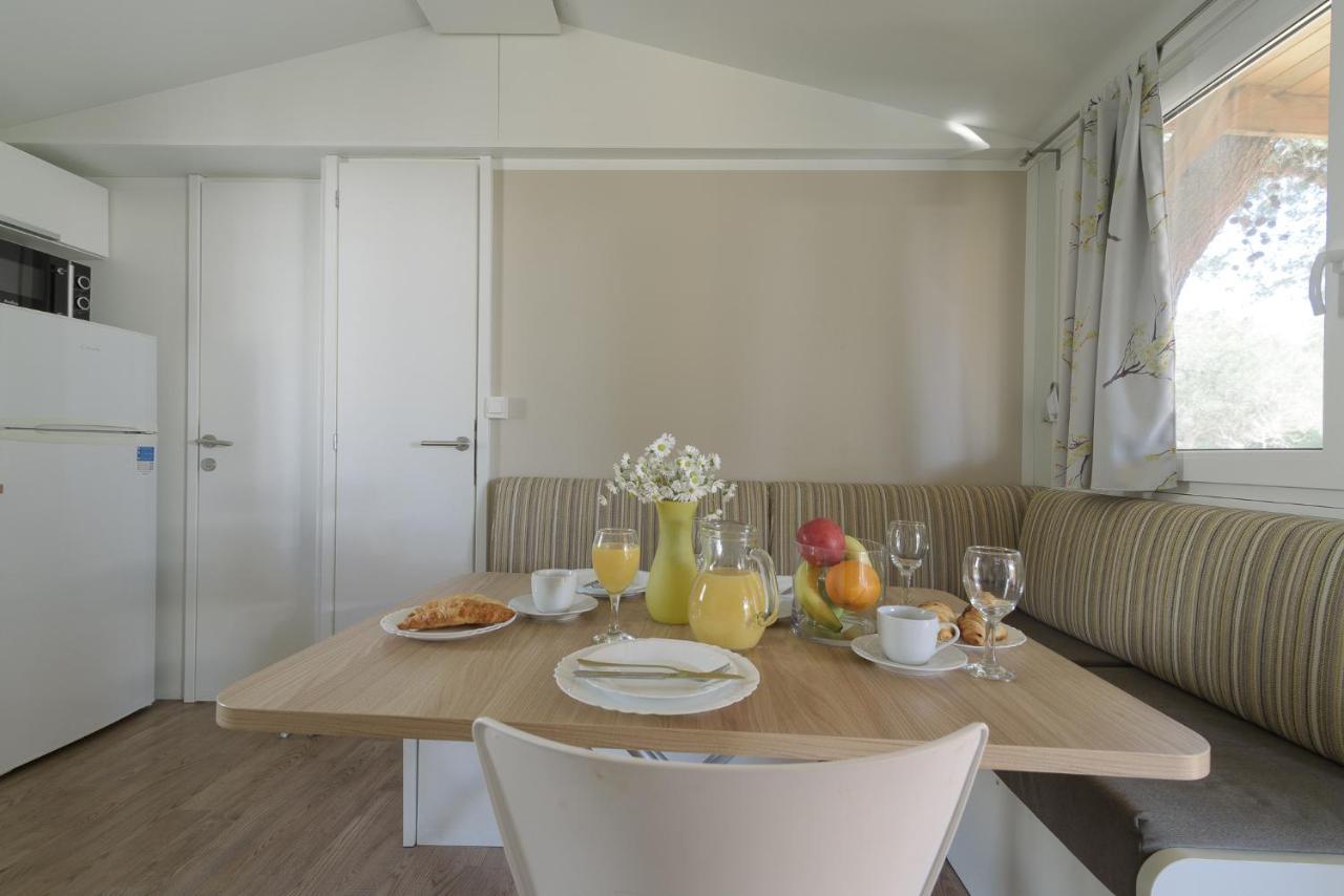 Salve Croatia Mobile Homes In Amadria Park Trogir Seget Vranjica Eksteriør billede