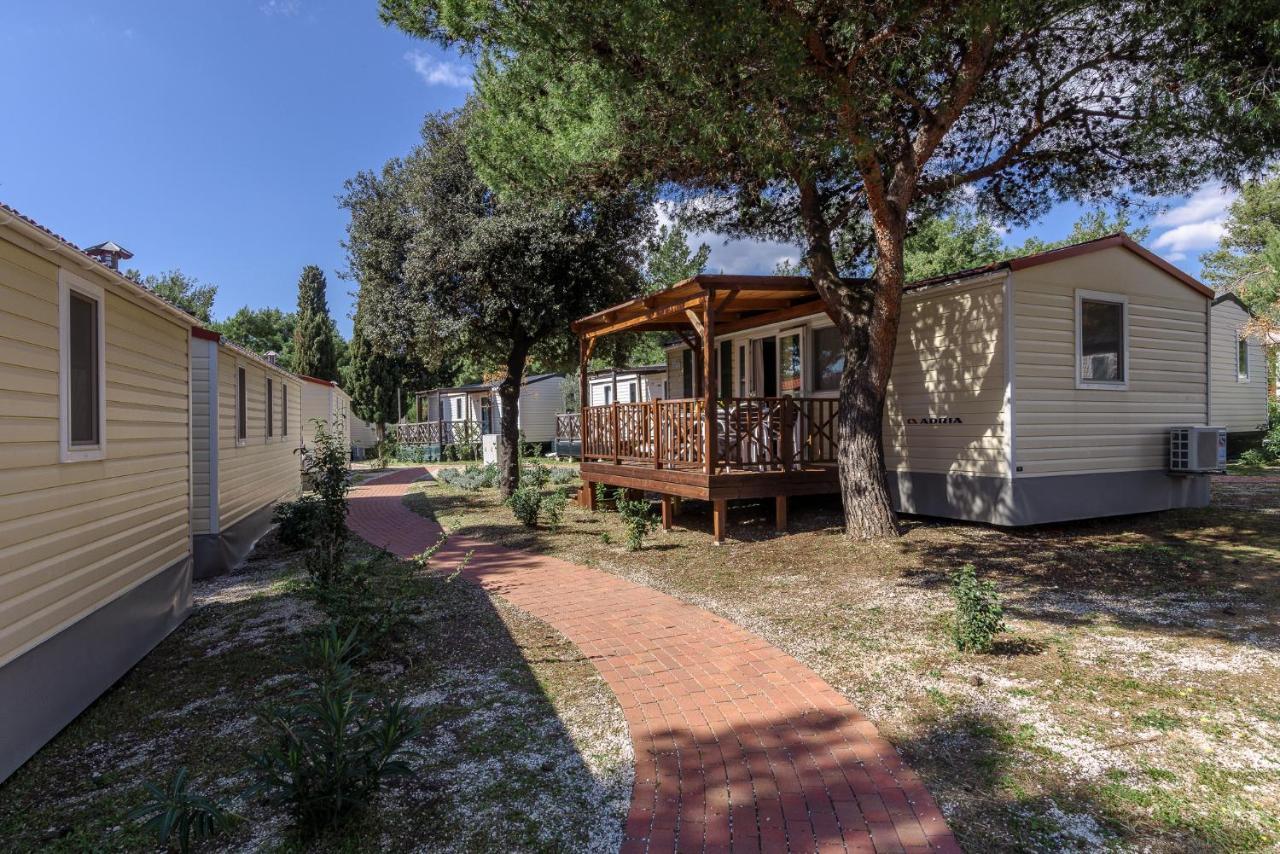 Salve Croatia Mobile Homes In Amadria Park Trogir Seget Vranjica Eksteriør billede