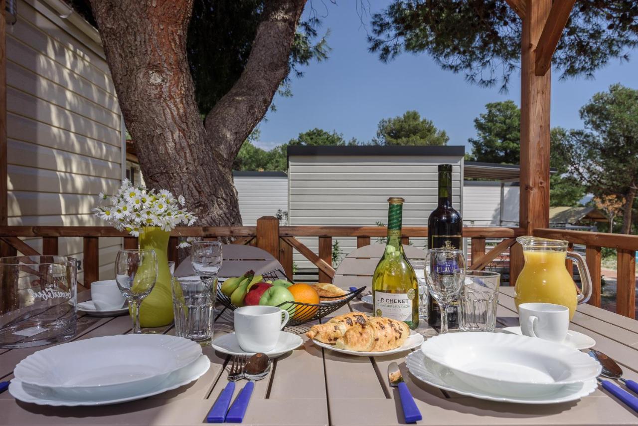 Salve Croatia Mobile Homes In Amadria Park Trogir Seget Vranjica Eksteriør billede