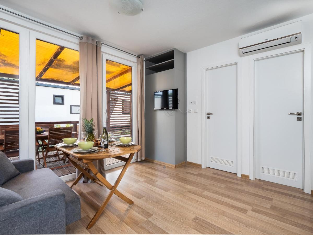 Salve Croatia Mobile Homes In Amadria Park Trogir Seget Vranjica Eksteriør billede